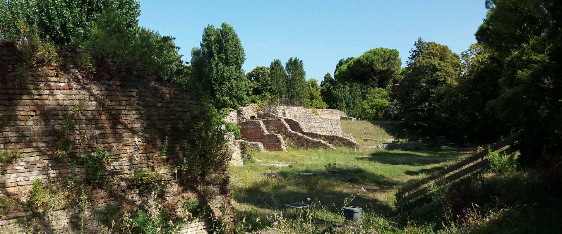 Anfiteatro romano di Rimini 01 foto di Oleh Kushch